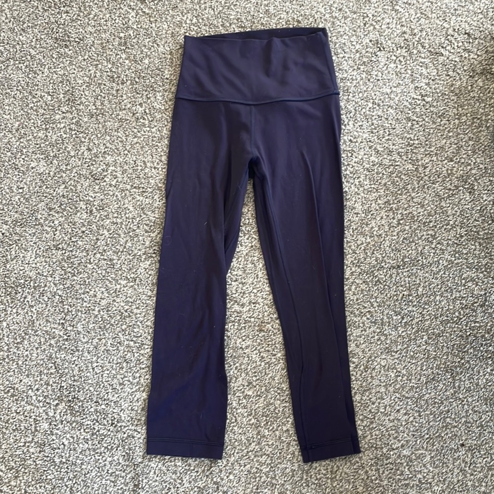 Lululemon 21 inch aligns